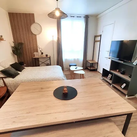 Disneyland - Paris 20min - Parking - 7 Personnes Apartment Thorigny-sur-Marne